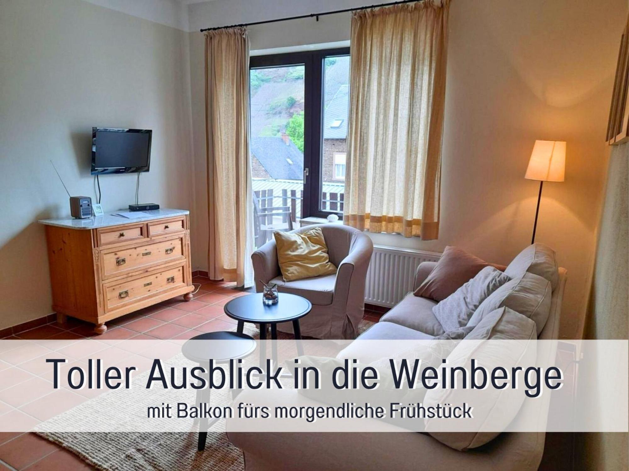 Ferienhaus Schwaab-Scherr, Genau Zwischen Bernkastel-Kues Und Traben-Trarbach, Mit Kostenlosem Oepnv-Ticket Fuer Bus Und Bahn, Parkplaetzen Und Fahrradgarage Erden Eksteriør billede