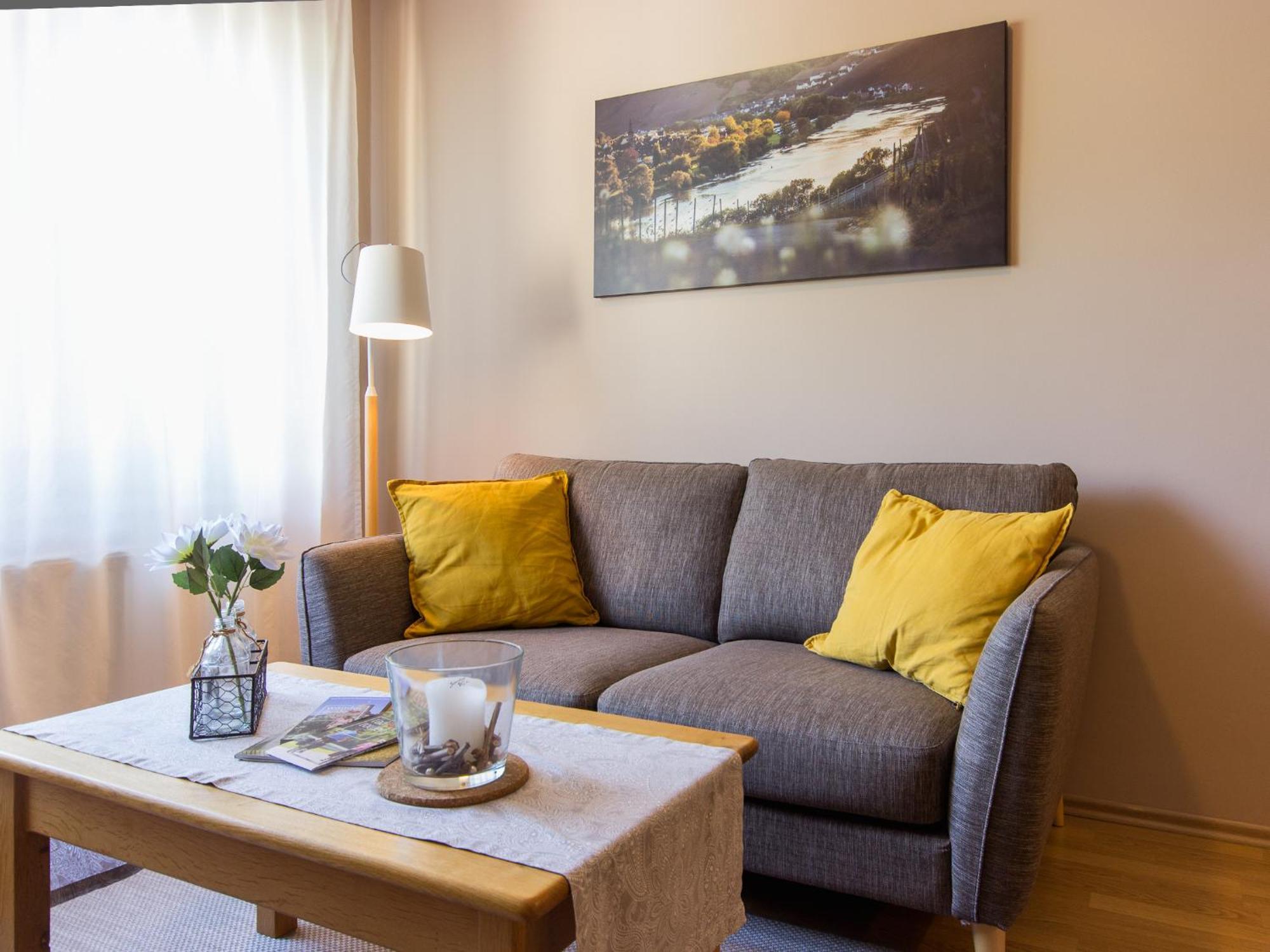 Ferienhaus Schwaab-Scherr, Genau Zwischen Bernkastel-Kues Und Traben-Trarbach, Mit Kostenlosem Oepnv-Ticket Fuer Bus Und Bahn, Parkplaetzen Und Fahrradgarage Erden Eksteriør billede