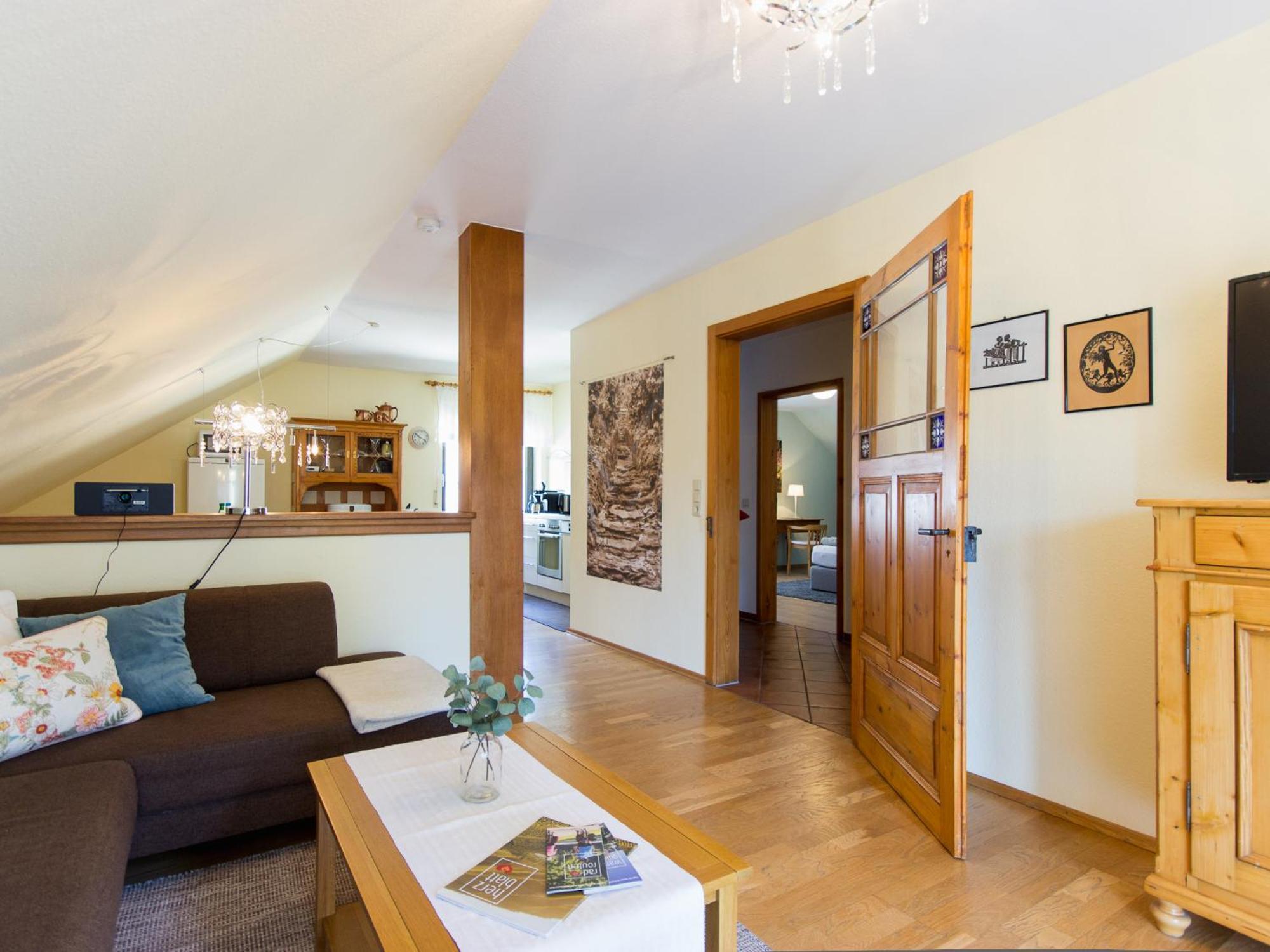 Ferienhaus Schwaab-Scherr, Genau Zwischen Bernkastel-Kues Und Traben-Trarbach, Mit Kostenlosem Oepnv-Ticket Fuer Bus Und Bahn, Parkplaetzen Und Fahrradgarage Erden Eksteriør billede