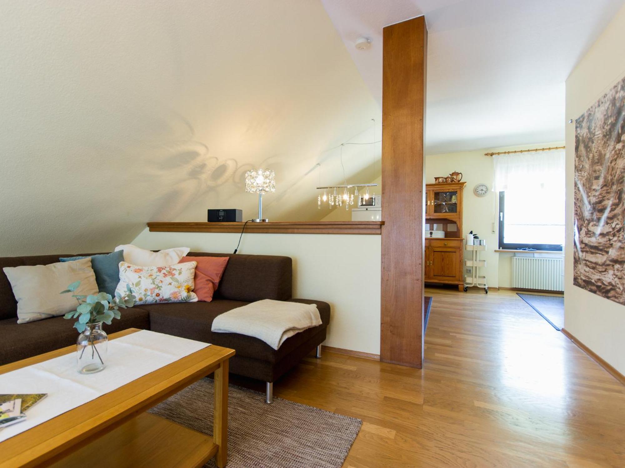 Ferienhaus Schwaab-Scherr, Genau Zwischen Bernkastel-Kues Und Traben-Trarbach, Mit Kostenlosem Oepnv-Ticket Fuer Bus Und Bahn, Parkplaetzen Und Fahrradgarage Erden Eksteriør billede